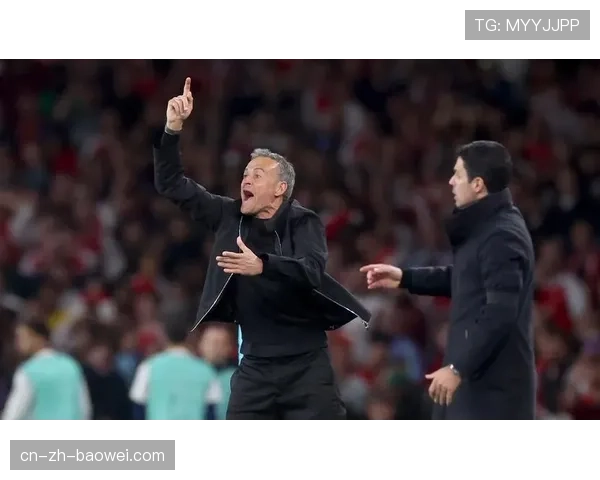 巴黎圣日耳曼恩里克坚持433体系 高位逼抢与短传配合主导进攻 巴黎圣日耳曼恩里克坚持433体系 高位逼抢与短传配合主导进攻